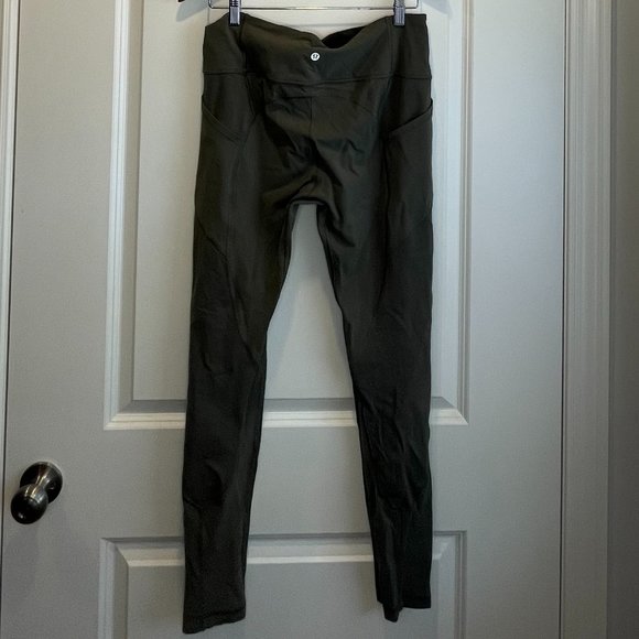 GREEN LEGGINGS SIZE 12 LADIES LULULEMON - Picture 2 of 2